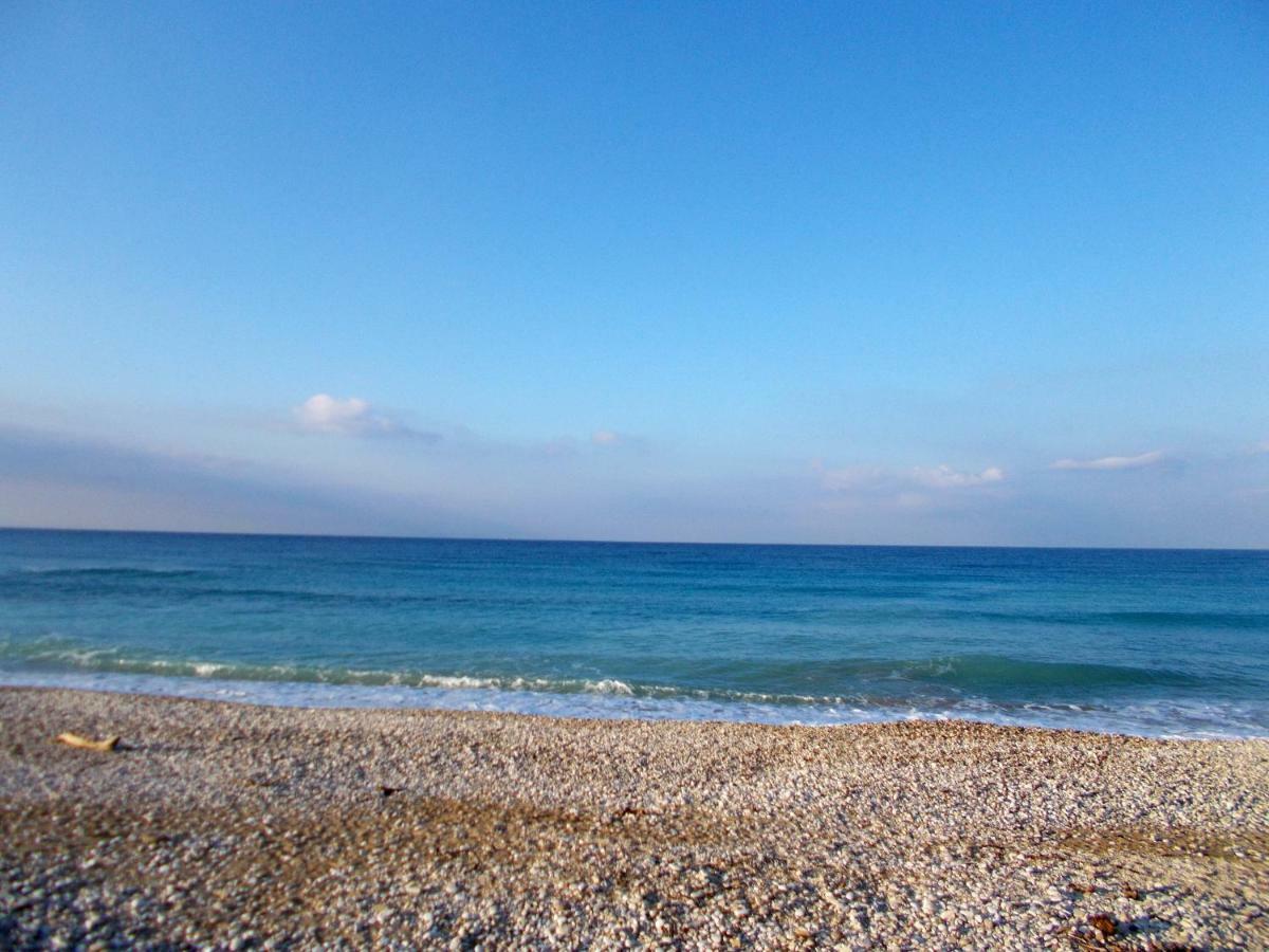 Ríza Villa Aphrodite מראה חיצוני תמונה